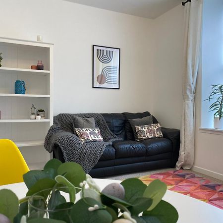 Quay Apartment With Parking Αμπερντήν Εξωτερικό φωτογραφία